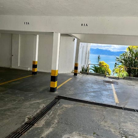 Linda Cobertura Duplex, Pe Na Areia,Vista Linda. Apartment Карагуататуба Екстериор снимка