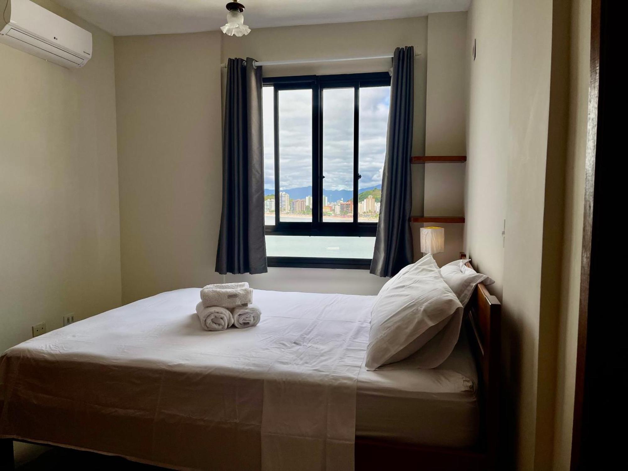 Linda Cobertura Duplex, Pe Na Areia,Vista Linda. Apartment Карагуататуба Екстериор снимка